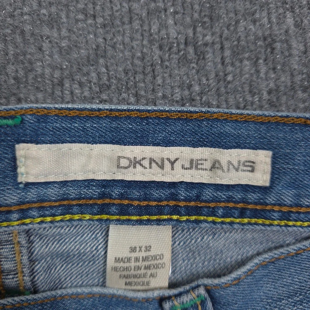 DKNY Jeans Mens 38X32 Blue Denim Straight Leg Mid Rise Cotton Casual Classic